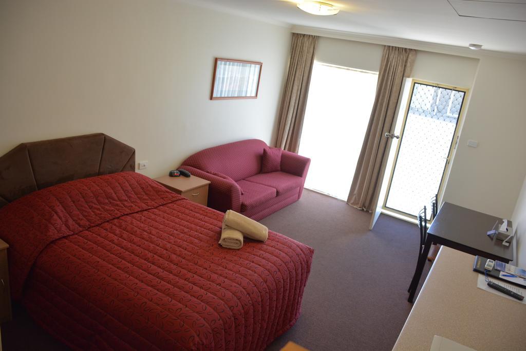 Augusta Courtyard Motel Port Augusta Δωμάτιο φωτογραφία
